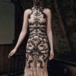 Стелла Теннант (Stella Tennant) и Эди Кэмпбелл (Edie Campbell) для Alexander McQueen (6 фото)